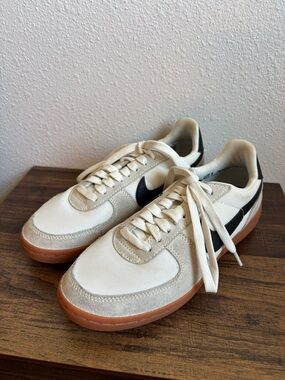 Nike Field General Women’s Sneakers